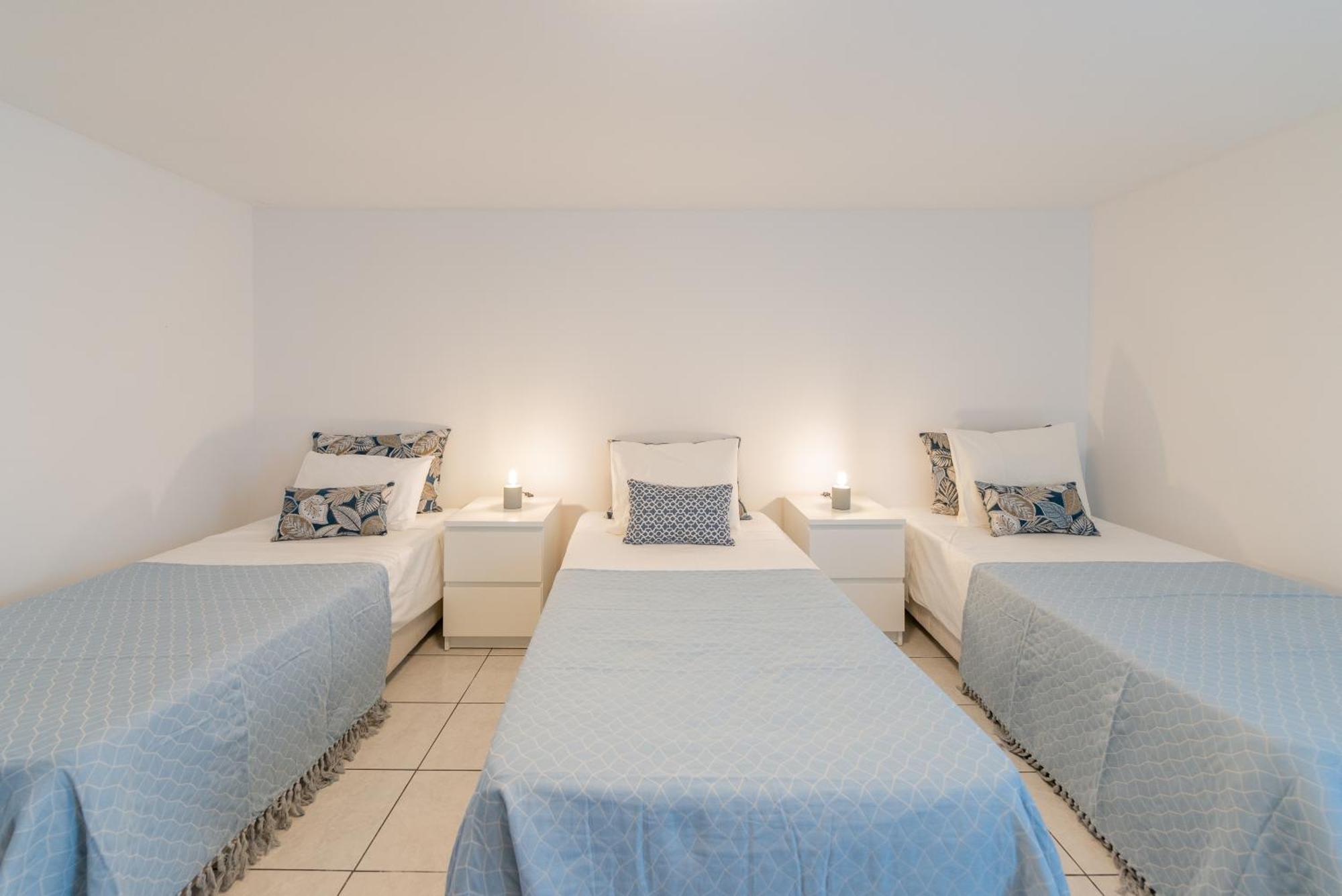 Prainha Apartments São Roque do Pico Rum bild